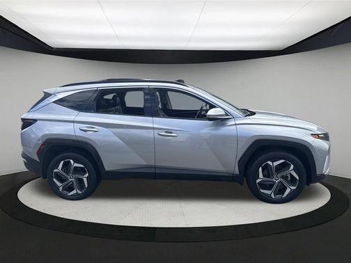 Shimmering Silver 2023 Hyundai TUCSON Limited