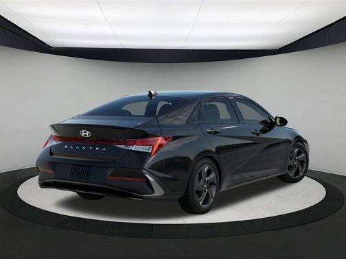 2026 Hyundai ELANTRA Sport