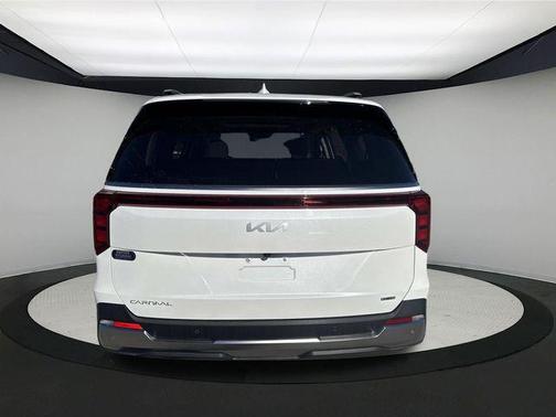 2025 Kia Carnival Hybrid SX