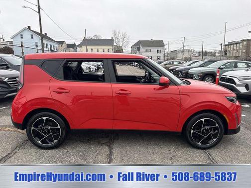 Inferno Red 2023 Kia Soul EX