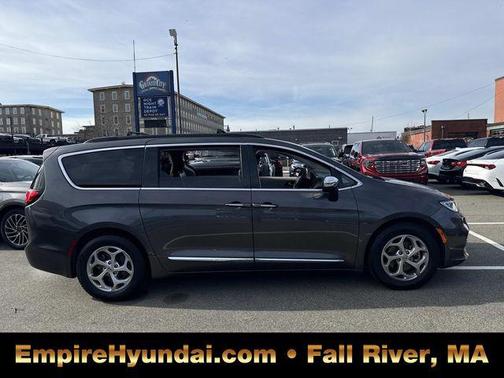 2023 Chrysler Pacifica Limited