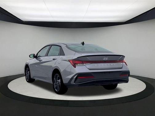 2026 Hyundai ELANTRA Sport