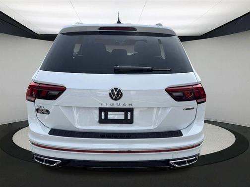 2022 Volkswagen Tiguan 2.0T SEL R-Line 4MOTION
