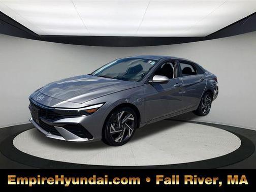2025 Hyundai ELANTRA SEL