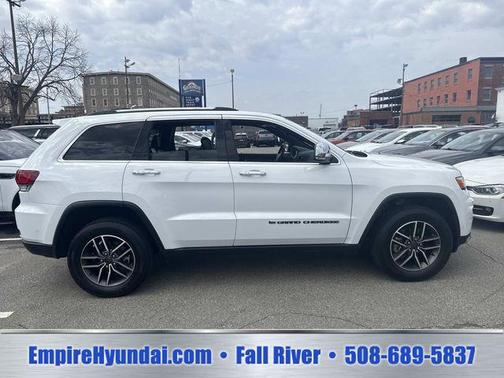 Bright White Clearcoat 2022 Jeep Grand Cherokee Limited