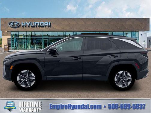Phantom Black 2026 Hyundai TUCSON SEL Premium