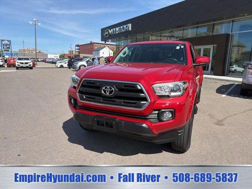 Barcelona Red Metallic 2016 Toyota Tacoma SR5