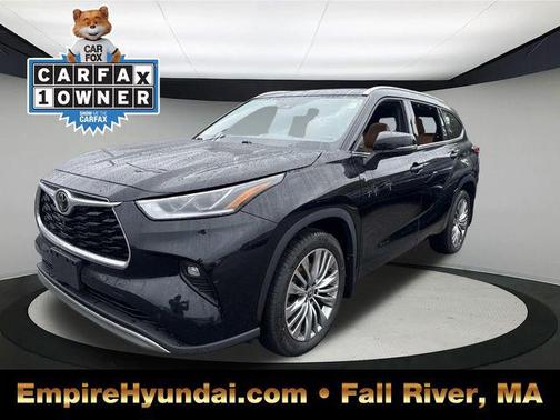 2022 Toyota Highlander Platinum