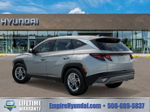 Shimmering Silver 2026 Hyundai TUCSON SE