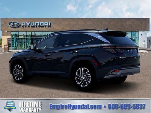 Phantom Black 2026 Hyundai TUCSON Limited