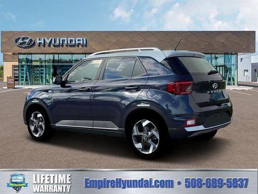 Denim w/White Roof 2026 Hyundai VENUE SEL w/Two-Tone Roof