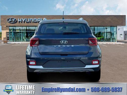 Denim w/White Roof 2026 Hyundai VENUE SEL w/Two-Tone Roof