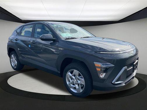 2025 Hyundai KONA SE