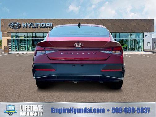 Ultimate Red 2025 Hyundai ELANTRA SE