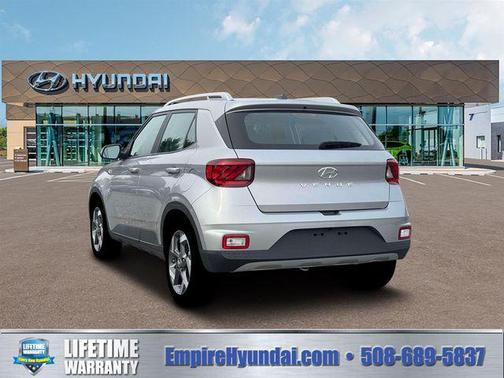 Shimmering Silver 2026 Hyundai VENUE SEL