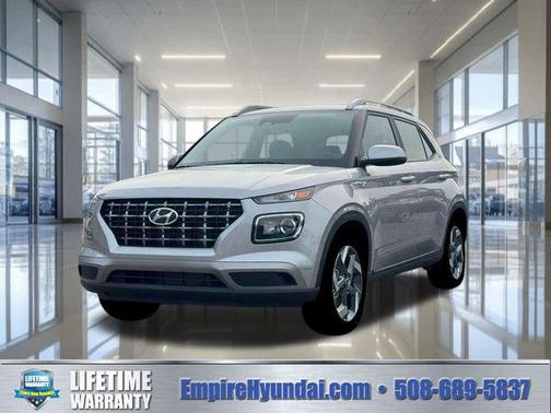Shimmering Silver 2026 Hyundai VENUE SEL