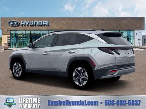 Shimmering Silver 2026 Hyundai TUCSON SEL Premium