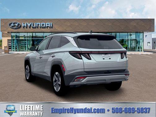 Shimmering Silver 2026 Hyundai TUCSON SEL Premium