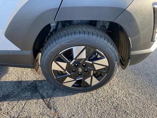 2025 Hyundai KONA SEL Convenience