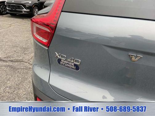 Thunder Grey Metallic 2020 Volvo XC40 T5 Inscription