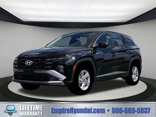 Phantom Black 2026 Hyundai TUCSON SE