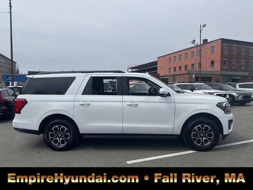 Oxford White 2024 Ford Expedition Max XLT
