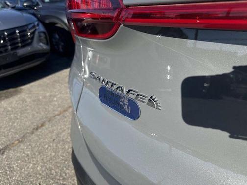 2023 Hyundai SANTA FE SE