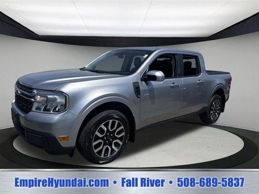 Iconic Silver Metallic 2023 Ford Maverick Lariat