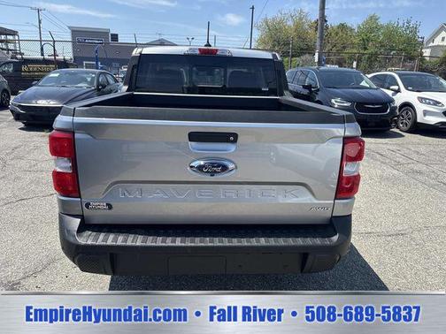Iconic Silver Metallic 2023 Ford Maverick Lariat