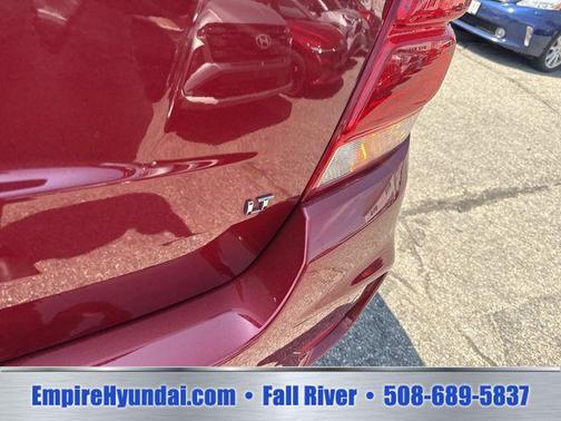 Cajun Red Tintcoat 2019 Chevrolet Trax LT