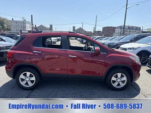 Cajun Red Tintcoat 2019 Chevrolet Trax LT