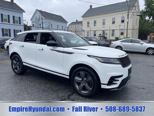 Fuji White 2025 Land Rover Range Rover Velar Dynamic SE
