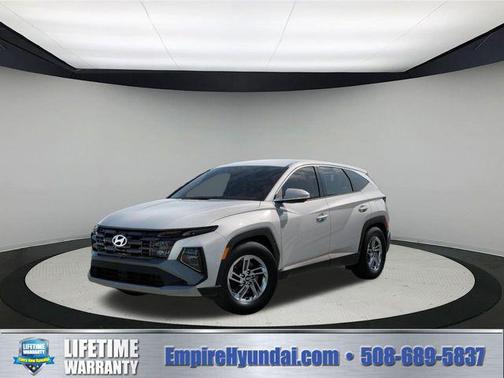 Serenity White Pearl 2026 Hyundai TUCSON SE