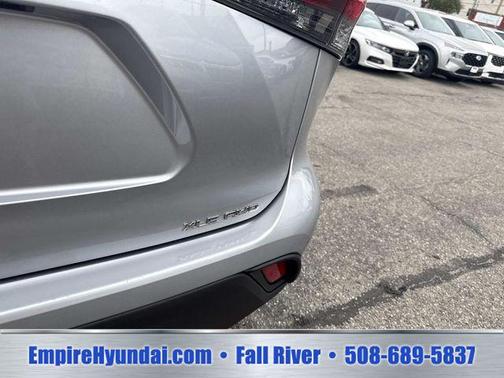 Celestial Silver Metallic 2020 Toyota Highlander XLE