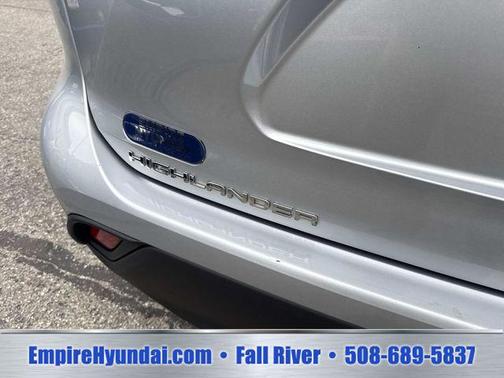 Celestial Silver Metallic 2020 Toyota Highlander XLE