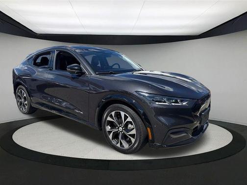 2022 Ford Mustang Mach-E Premium