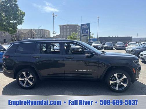 Rocky Mountain Pearlcoat 2023 Jeep Grand Cherokee L Limited