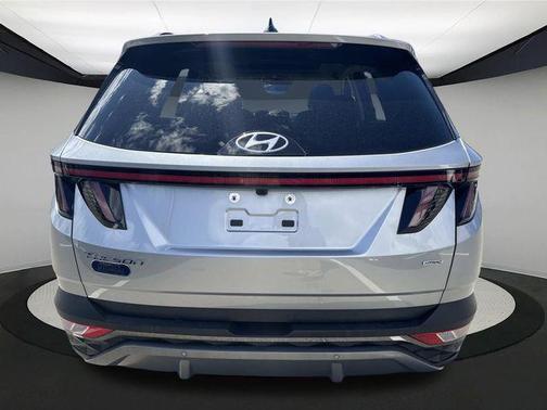 Shimmering Silver 2024 Hyundai TUCSON Limited