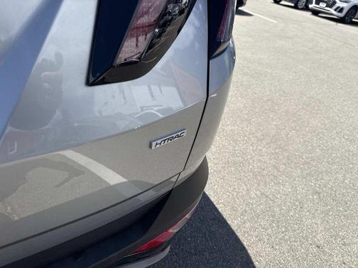 Shimmering Silver 2024 Hyundai TUCSON Limited
