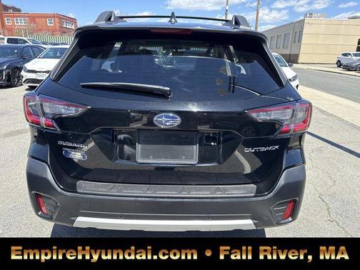 Crystal Black Silica 2021 Subaru Outback Limited