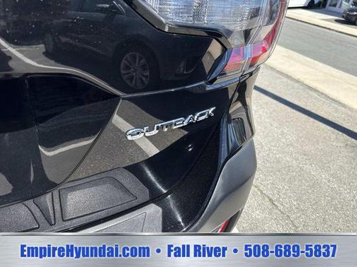 Crystal Black Silica 2021 Subaru Outback Limited