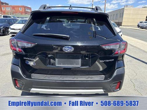 Crystal Black Silica 2021 Subaru Outback Limited
