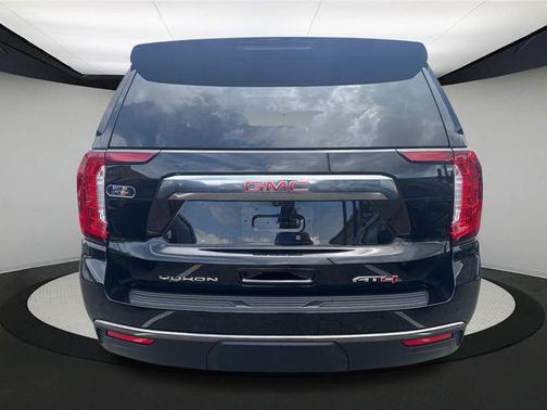 2022 GMC Yukon 4WD AT4