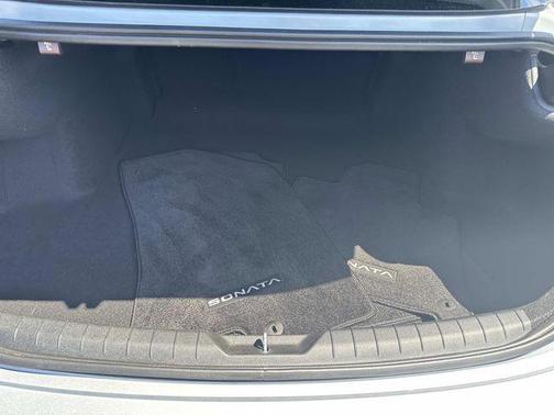 Aero Silver 2025 Hyundai SONATA SE
