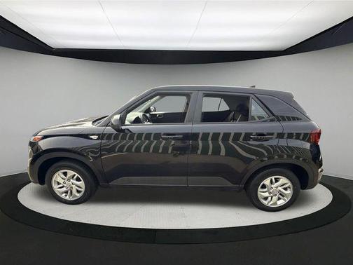 2021 Hyundai VENUE SE