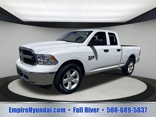 Bright White Clearcoat 2024 RAM 1500 Classic SLT