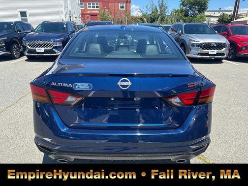 2024 Nissan Altima SR FWD