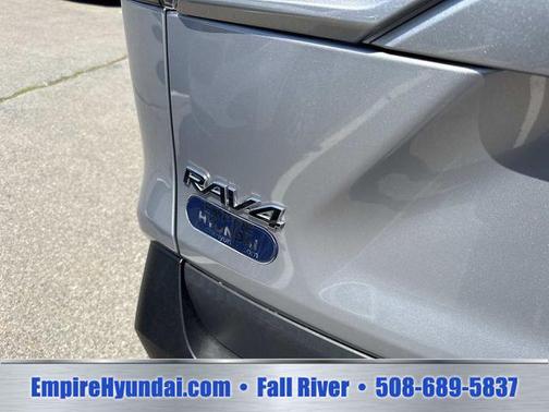 Silver Sky Metallic 2023 Toyota RAV4 XLE