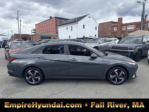 2023 Hyundai ELANTRA Limited