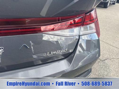 Ecotronic Gray 2023 Hyundai ELANTRA Limited